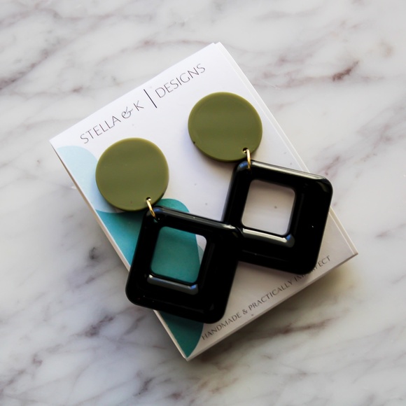 Handmade Earrings - Bubble Square Resin Earrings - Black - Olive Disc Post- NEW - Picture 1 of 4